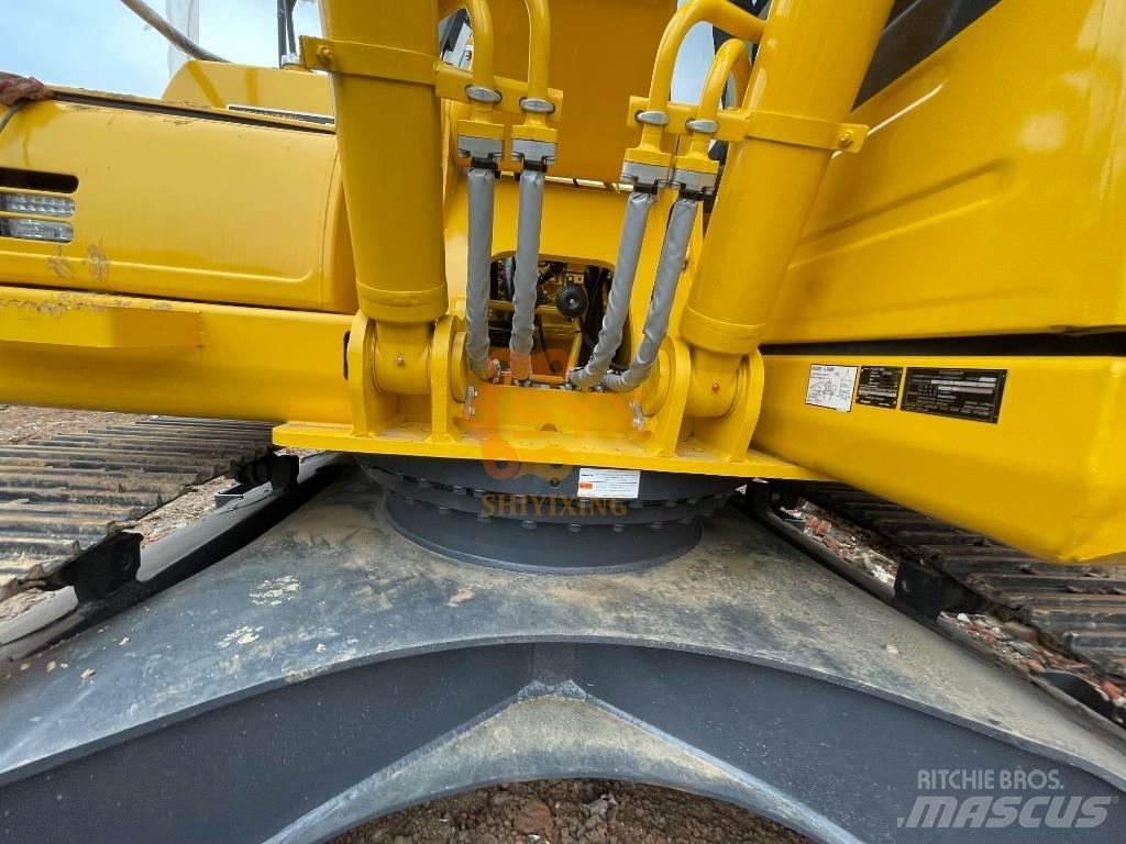 Komatsu PC 220 Paletli ekskavatörler