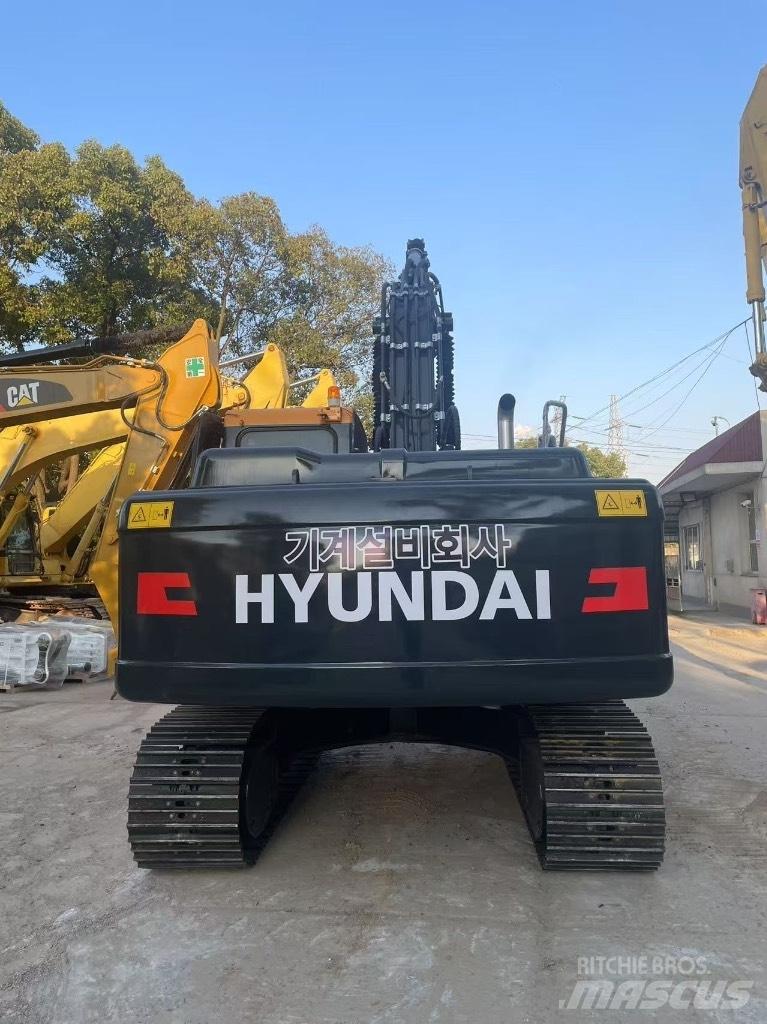 Hyundai 220LC-9S Paletli ekskavatörler