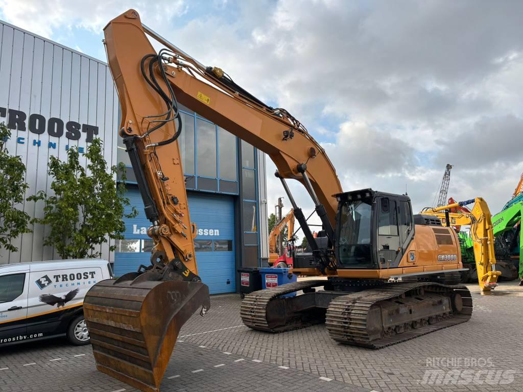 CASE CX300D Paletli ekskavatörler