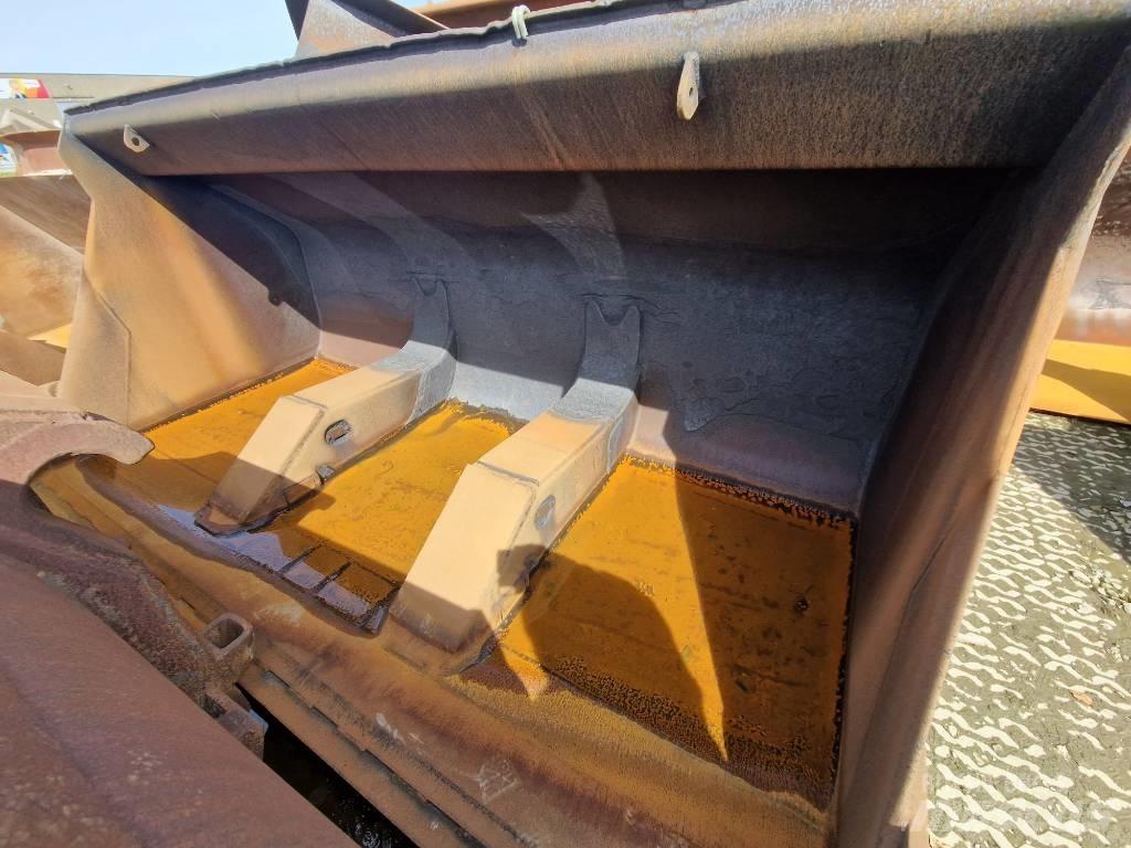 Volvo L 180 Kovalar