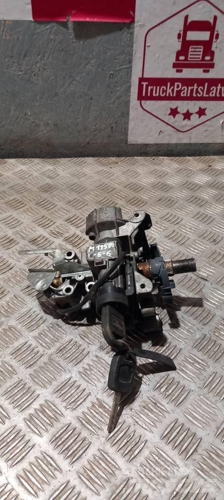 MAN TGX    81255016035 Kabinler