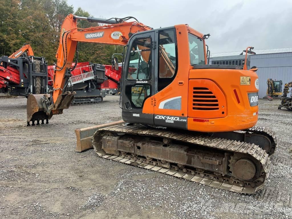 Doosan DX 140 LCR Paletli ekskavatörler