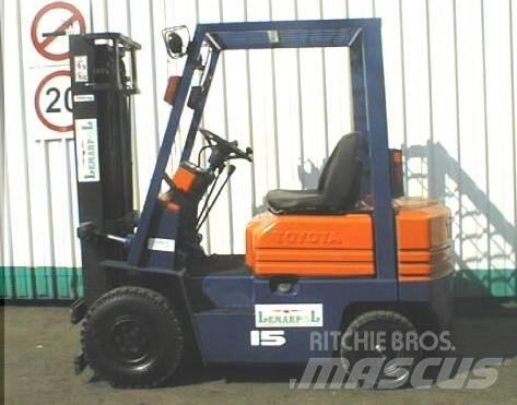 Toyota 02-5FGL15 Düsük seviye kaldirici