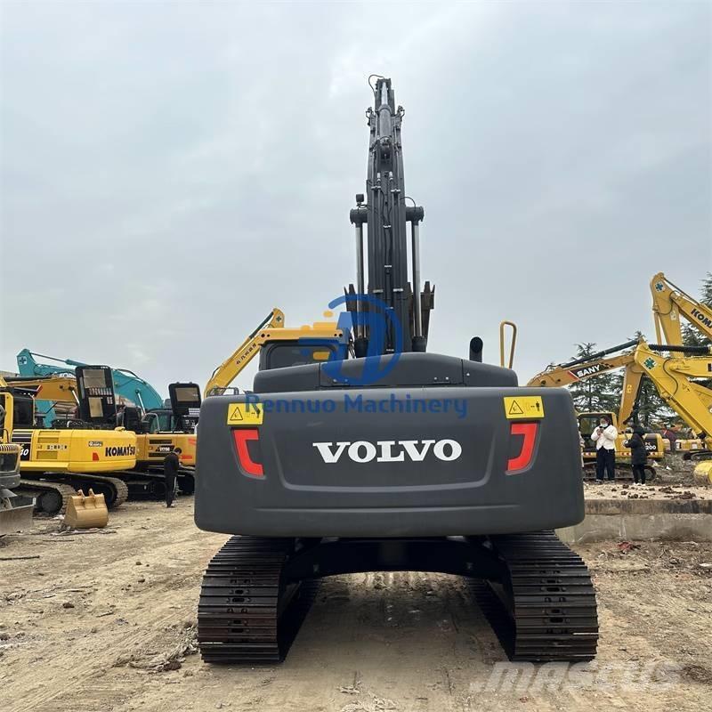 Volvo EC 240 Paletli ekskavatörler