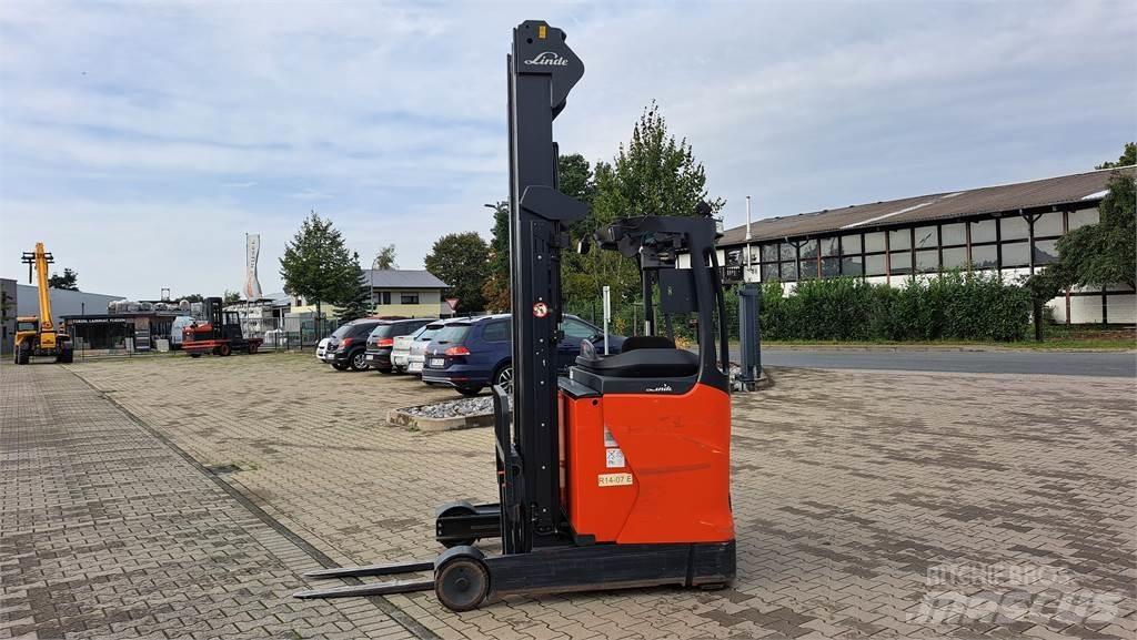 Linde R14 Reach truck - depo içi istif araçları
