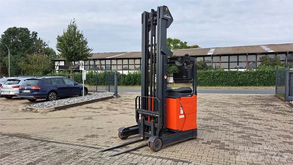Linde R14 Reach truck - depo içi istif araçları