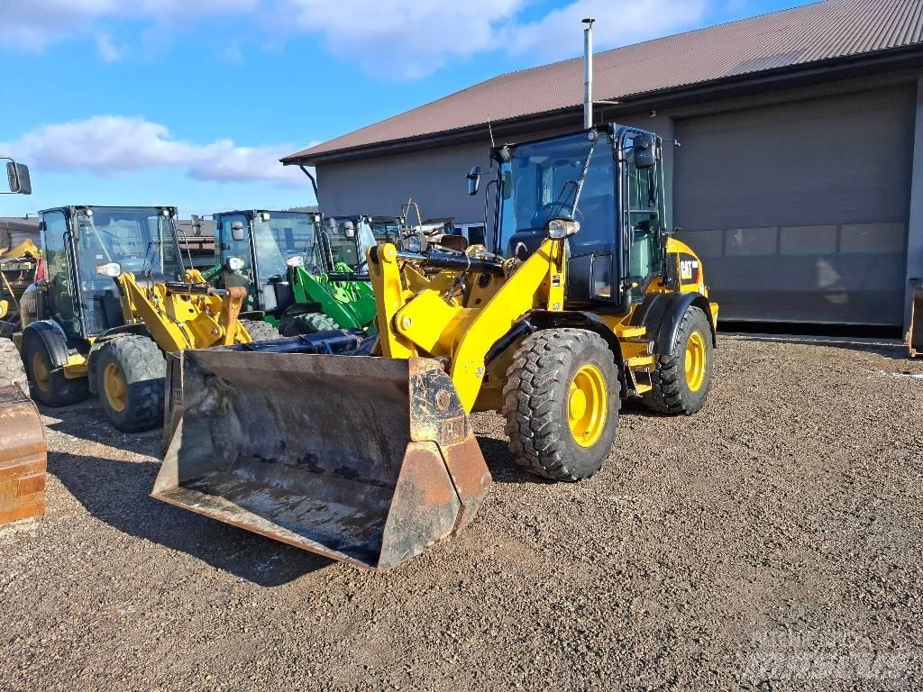 CAT 908M Tekerlekli yükleyiciler