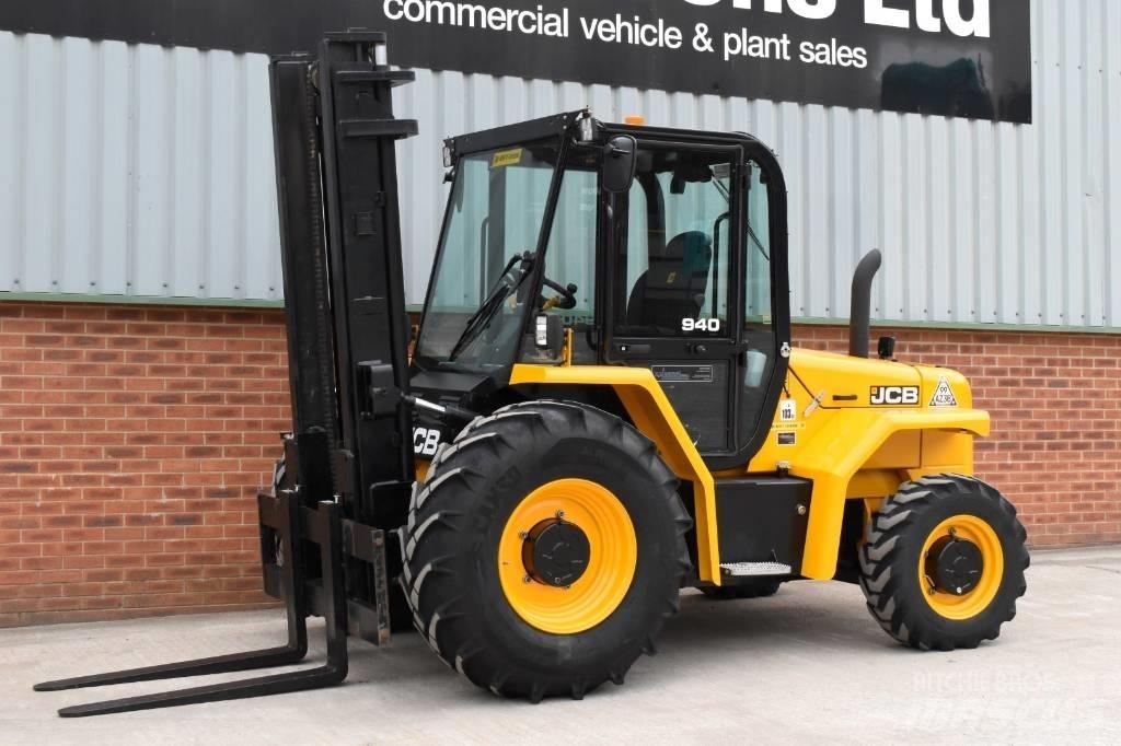 JCB 940 Arazi tipi forklift