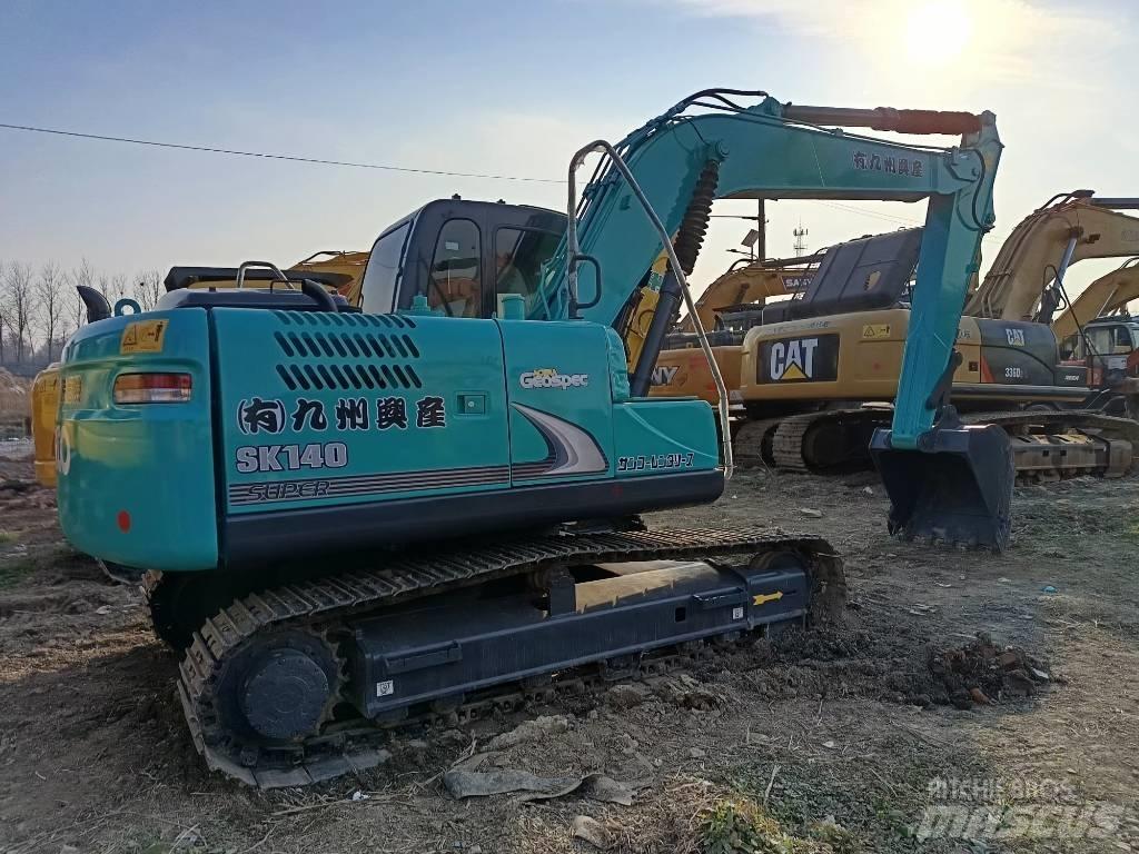 Kobelco SK140 Paletli ekskavatörler