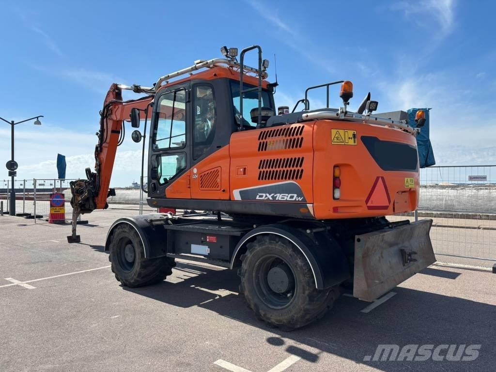 Doosan DX 160 W Lastik tekerli ekskavatörler
