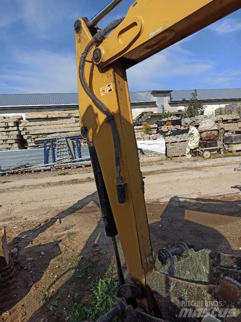 CAT 302.5 C Mini ekskavatörler, 7 tona dek