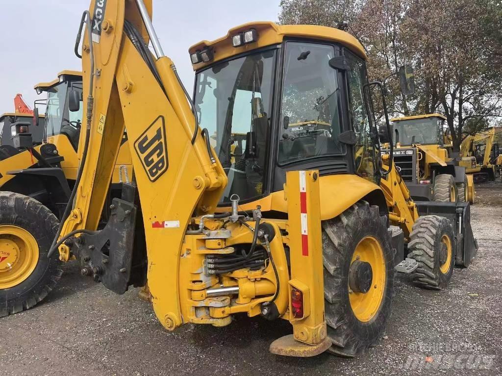 JCB 3CX Tekerlekli yükleyiciler