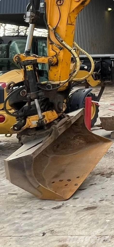 JCB JS 145 W Lastik tekerli ekskavatörler