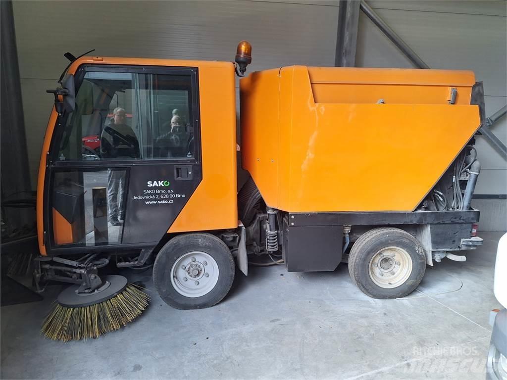 Bucher CC 2000 E2 Diger