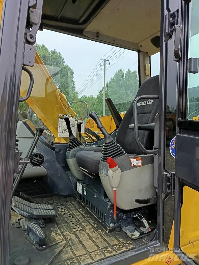 Komatsu PC 70 Paletli ekskavatörler