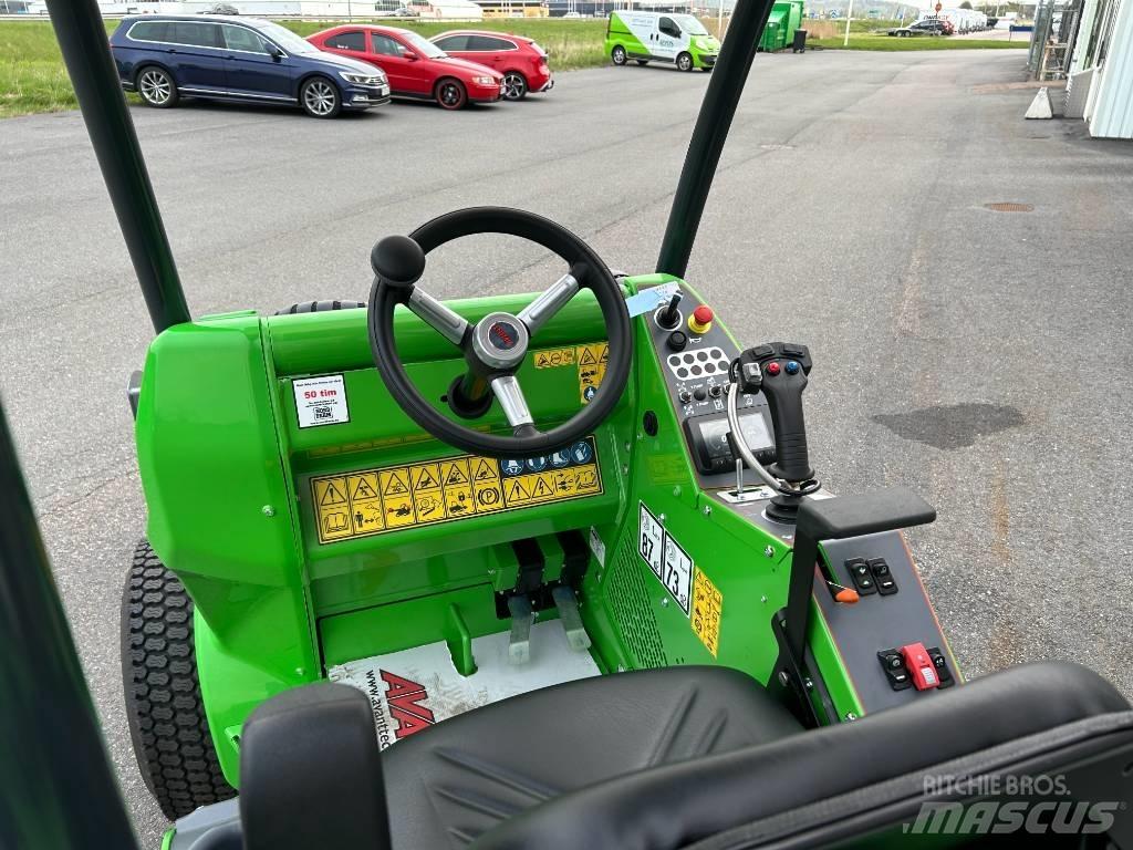 Avant E 527 Skid steer loderler