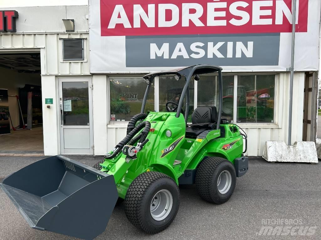 Avant E 527 Skid steer loderler