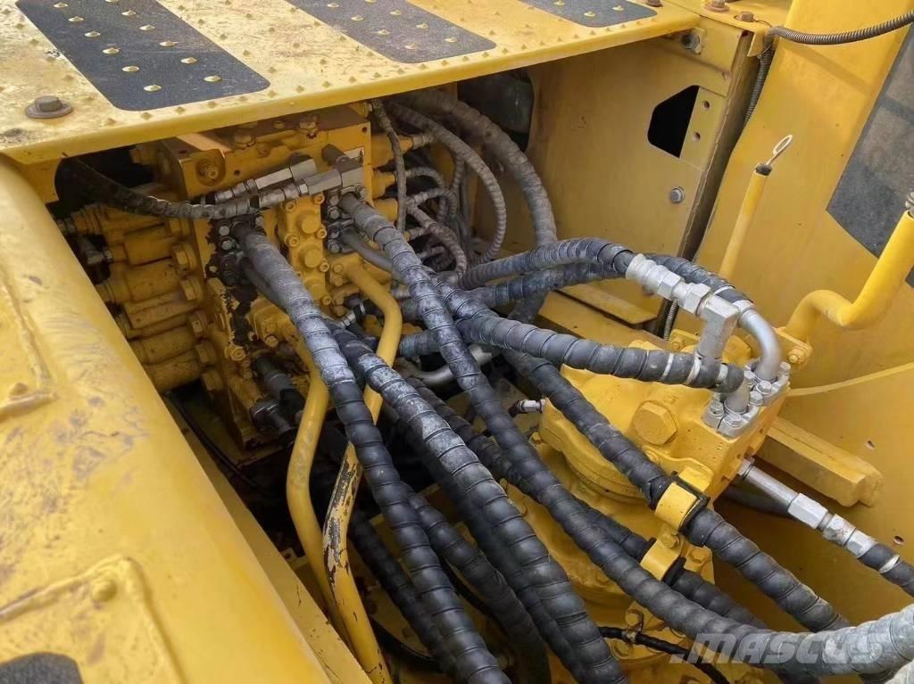 Komatsu pc 220 Paletli ekskavatörler