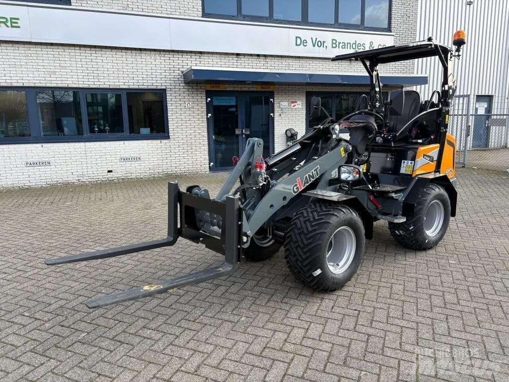 Giant G2500HD Xtra Mini yükleyiciler