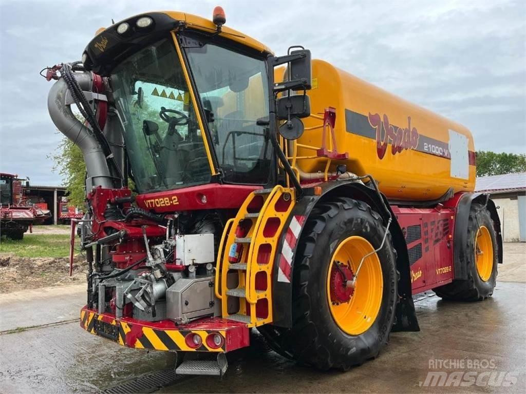 Vredo VT7028-2 Sivi gübre ve ilaç tankerleri