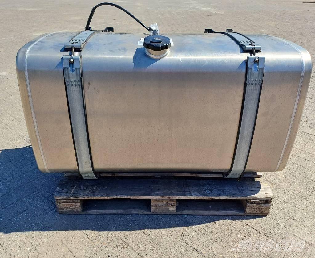 MAN Tank 580 liter Yakıt ve katkı maddesi tankları