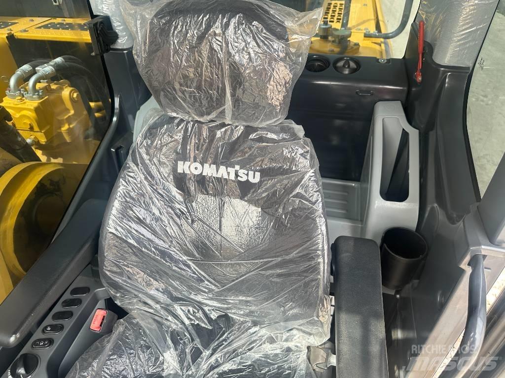 Komatsu PC 450-8 Paletli ekskavatörler