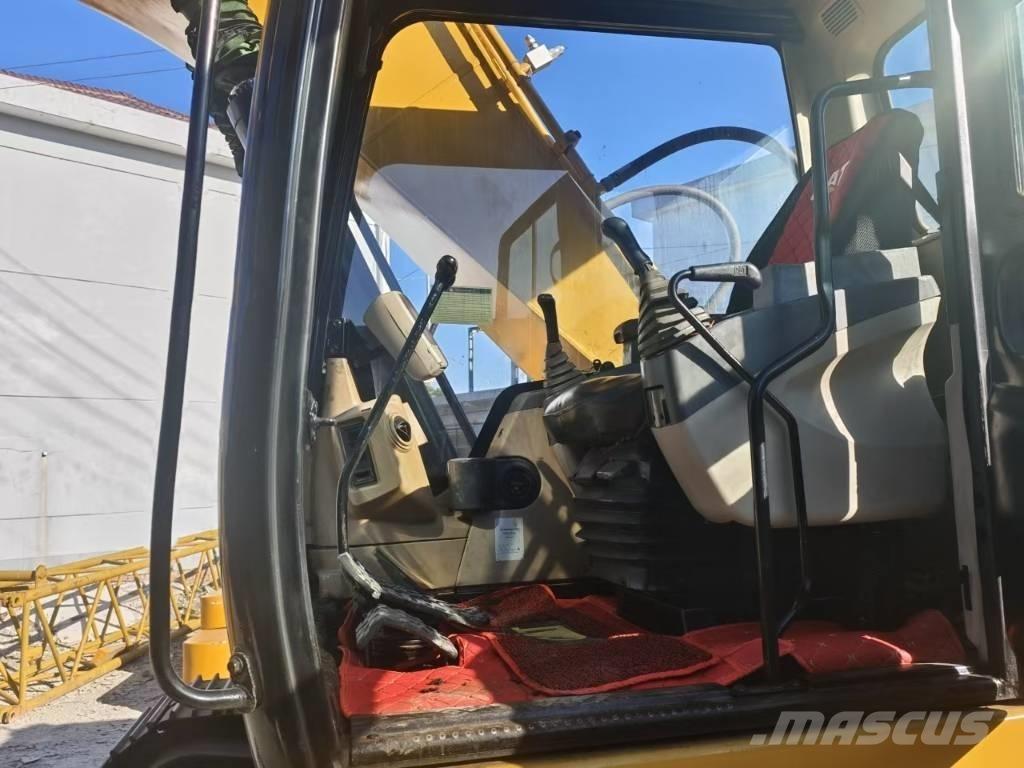 CAT 320 Paletli ekskavatörler