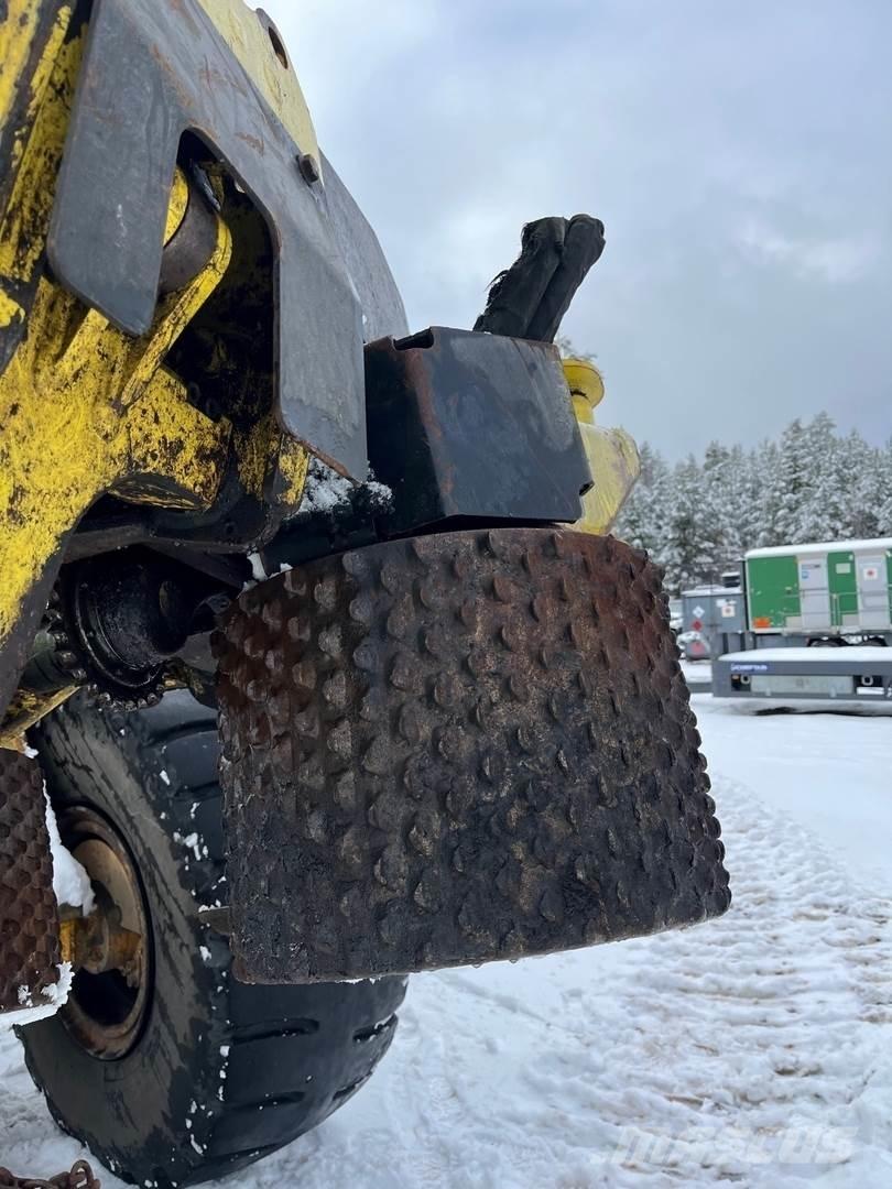 John Deere H270 Agaç kesme robotlari