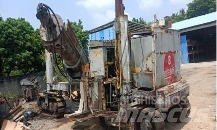  国产 滑模摊铺机 Diger yol bakim makinalari