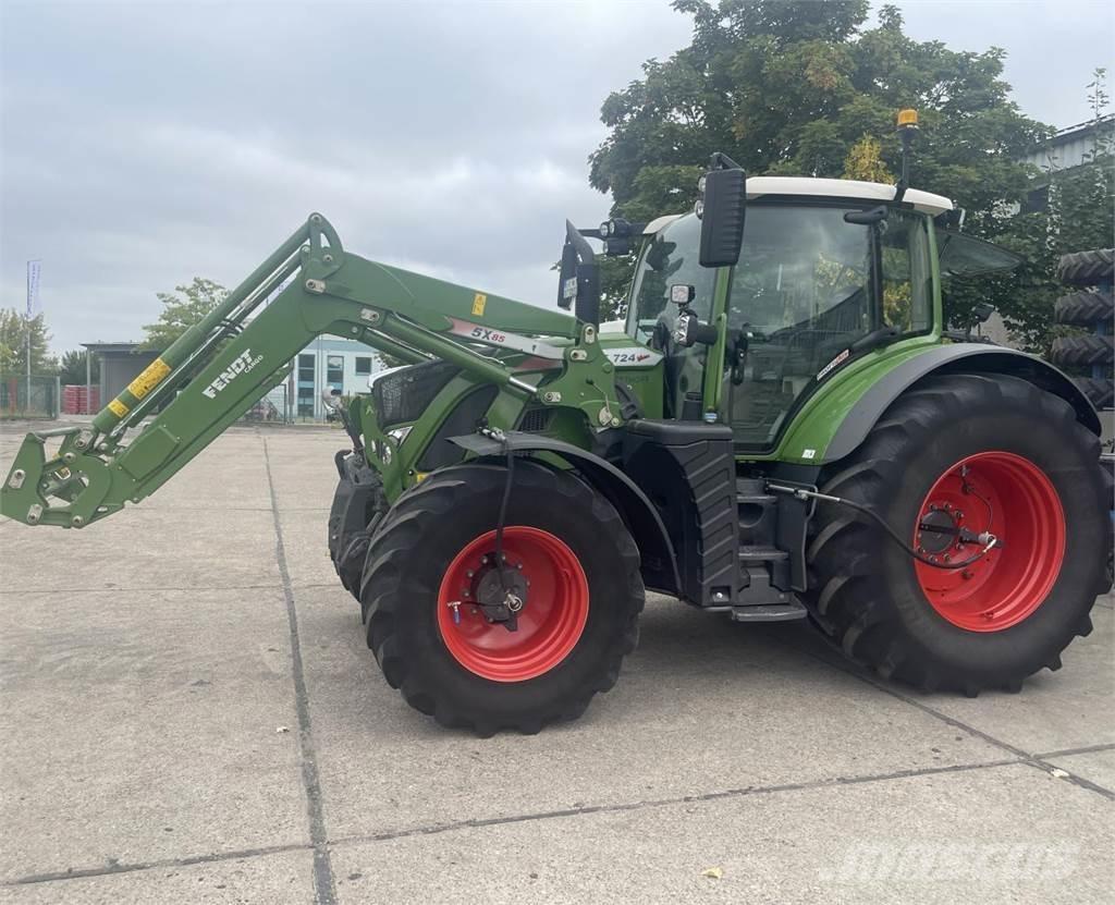 Fendt 724 Vario Traktörler