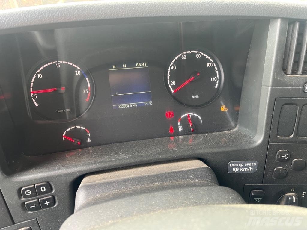 Scania P 320 Kancalı liftler