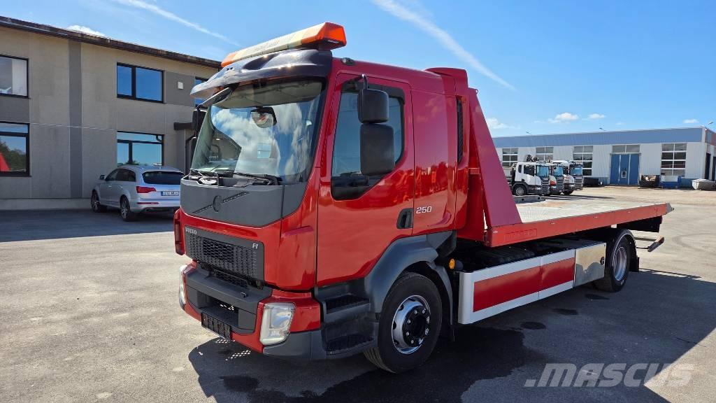 Volvo FL 250 4X2 Düz Platformlu Oto Çekiciler/vinçli kamyonlar