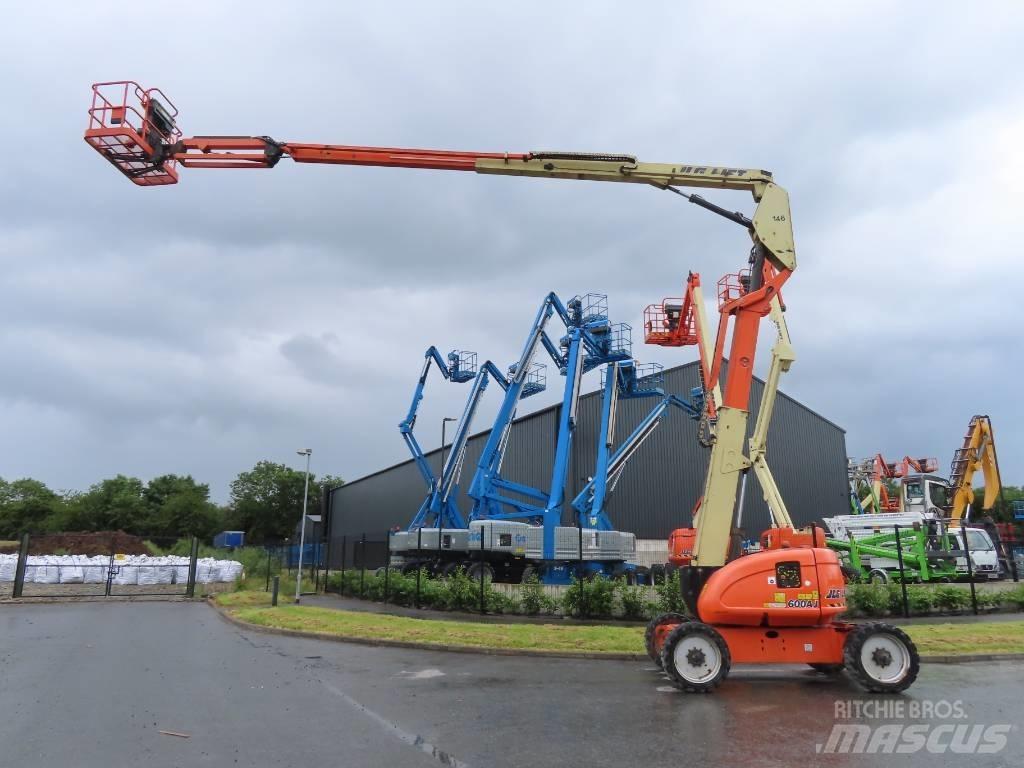 JLG 600 AJ Körüklü personel platformları