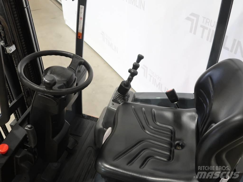 Toyota 7FBEST10 Elektrikli forkliftler