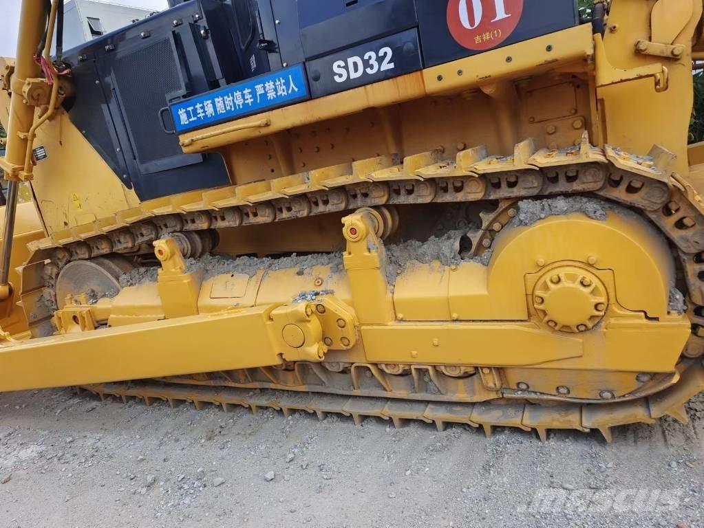 Shantui SD 32 Paletli dozerler