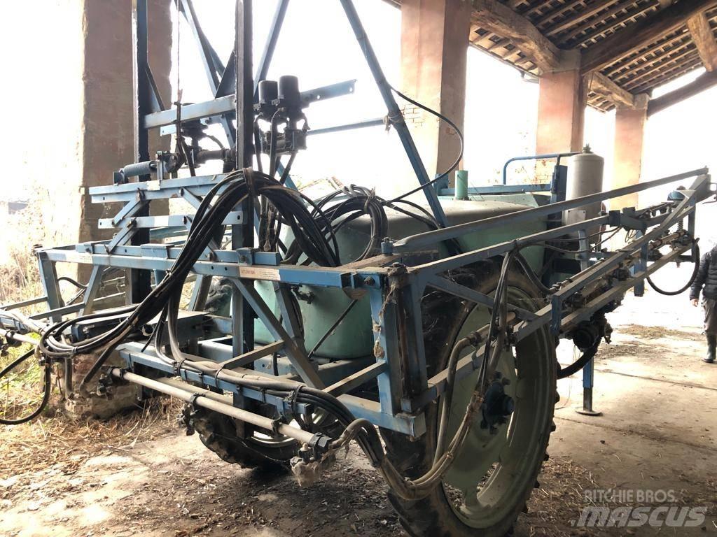 Berthoud ALBA V 2200 Sıvı gübre serpme makineleri