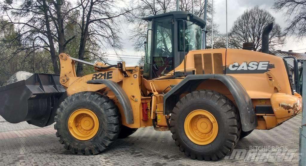 CASE 821 E Tekerlekli yükleyiciler