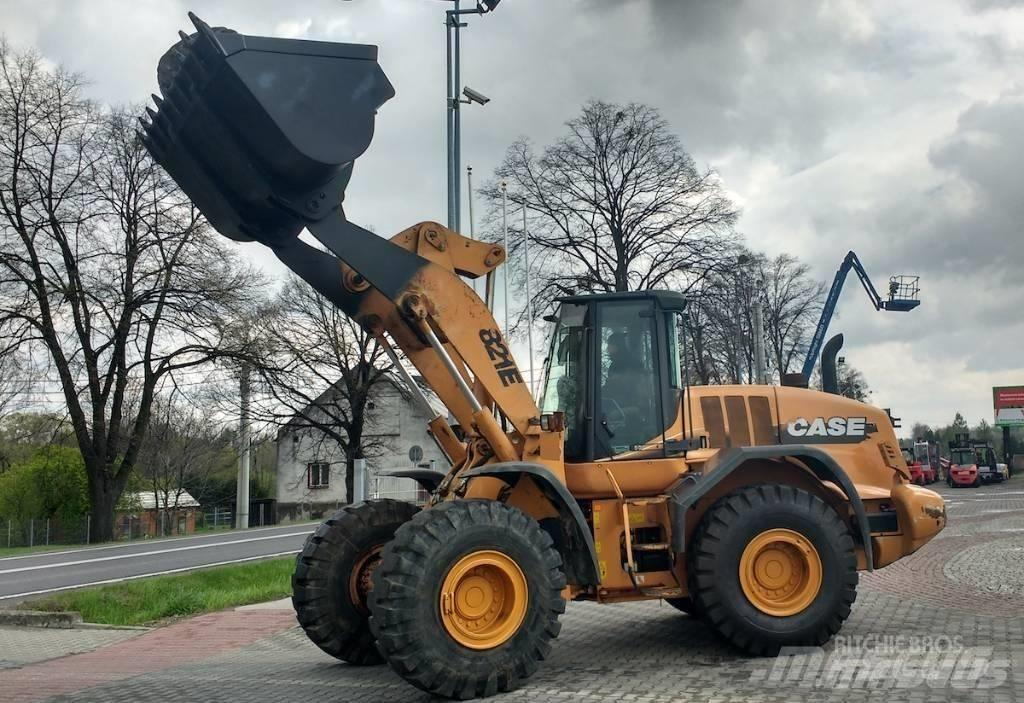 CASE 821 E Tekerlekli yükleyiciler