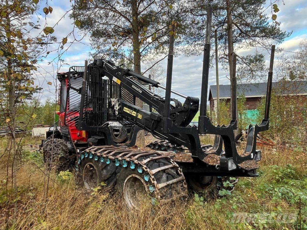 Komatsu 835 Tomruk yükleyici traktörler