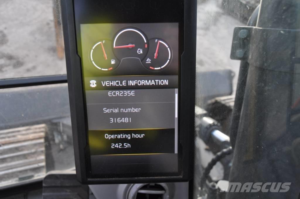 Volvo ECR 235 EL Paletli ekskavatörler