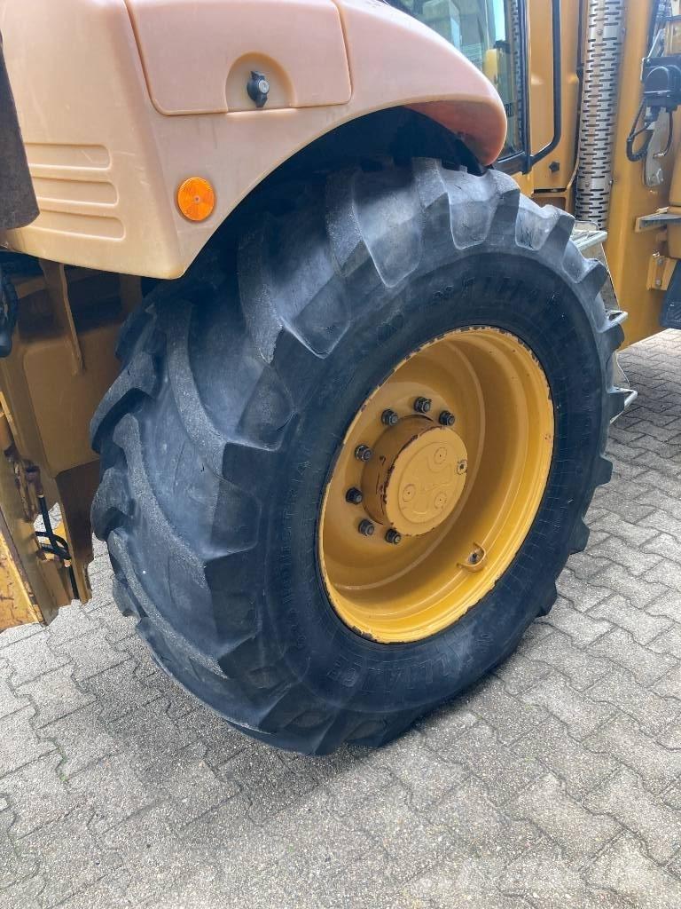 Hydrema 906E Kazıcı yükleyiciler - beko loder