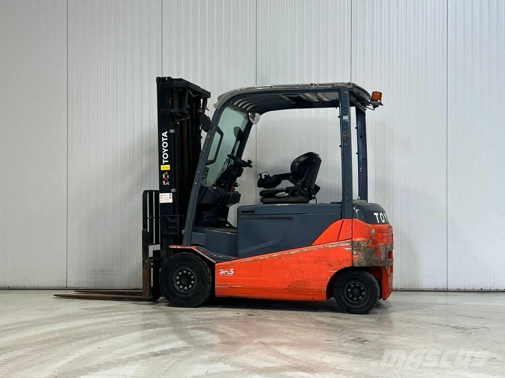 Toyota 8FBMT25 Elektrikli forkliftler