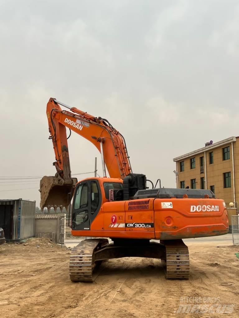 Doosan DX300LCA Paletli ekskavatörler