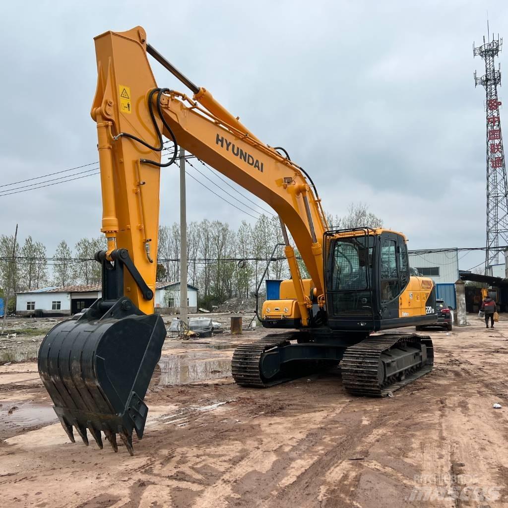 Hyundai R220LC-9 Paletli ekskavatörler