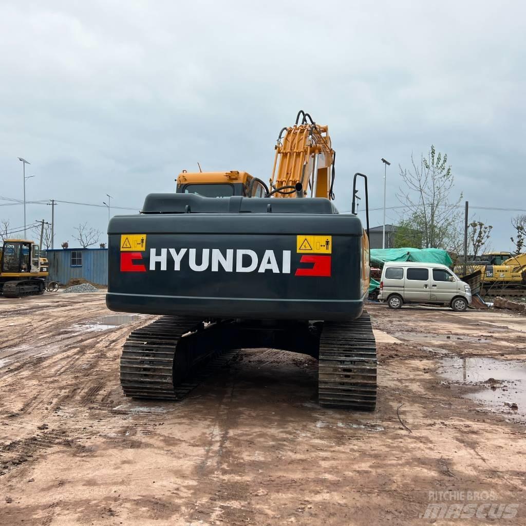 Hyundai R220LC-9 Paletli ekskavatörler
