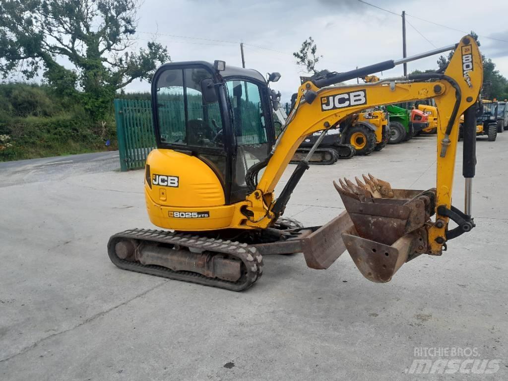 JCB 8025 Mini ekskavatörler, 7 tona dek