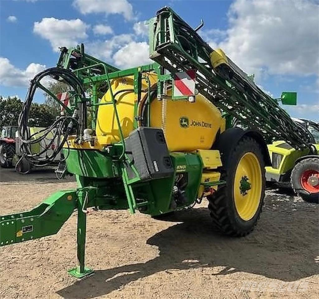 John Deere R740i Çekilir pülverizatörler