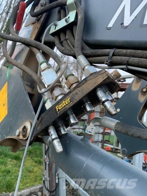  MANIP MB100 Ön yükleyici ve kazicilar