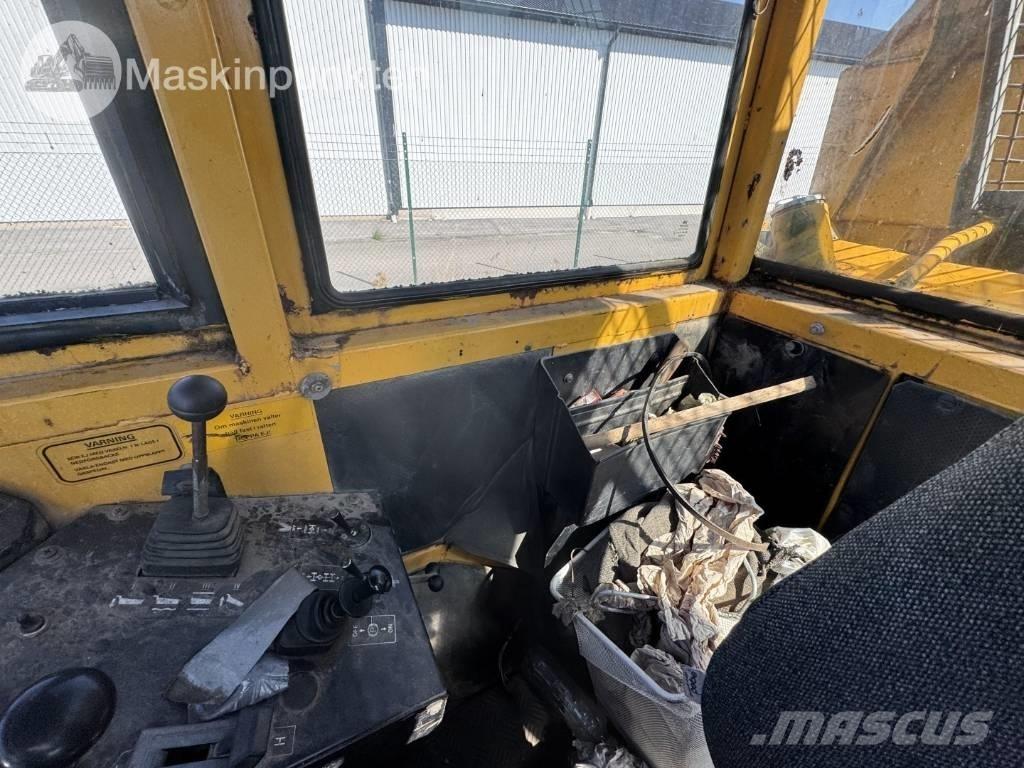 Volvo A 25 C Belden kirma kaya kamyonu