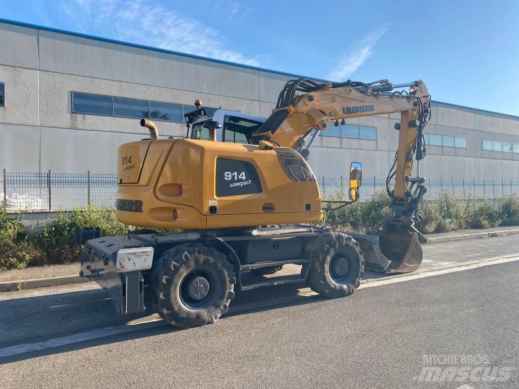 Liebherr A 914 Lastik tekerli ekskavatörler